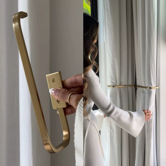 Curtain Hold-back  Perfect Blend of Elegance